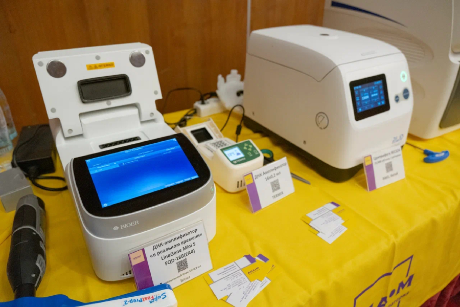 ДНК амплификатор в "реальном времени" Line-gene Mini S FQD-168 EA4