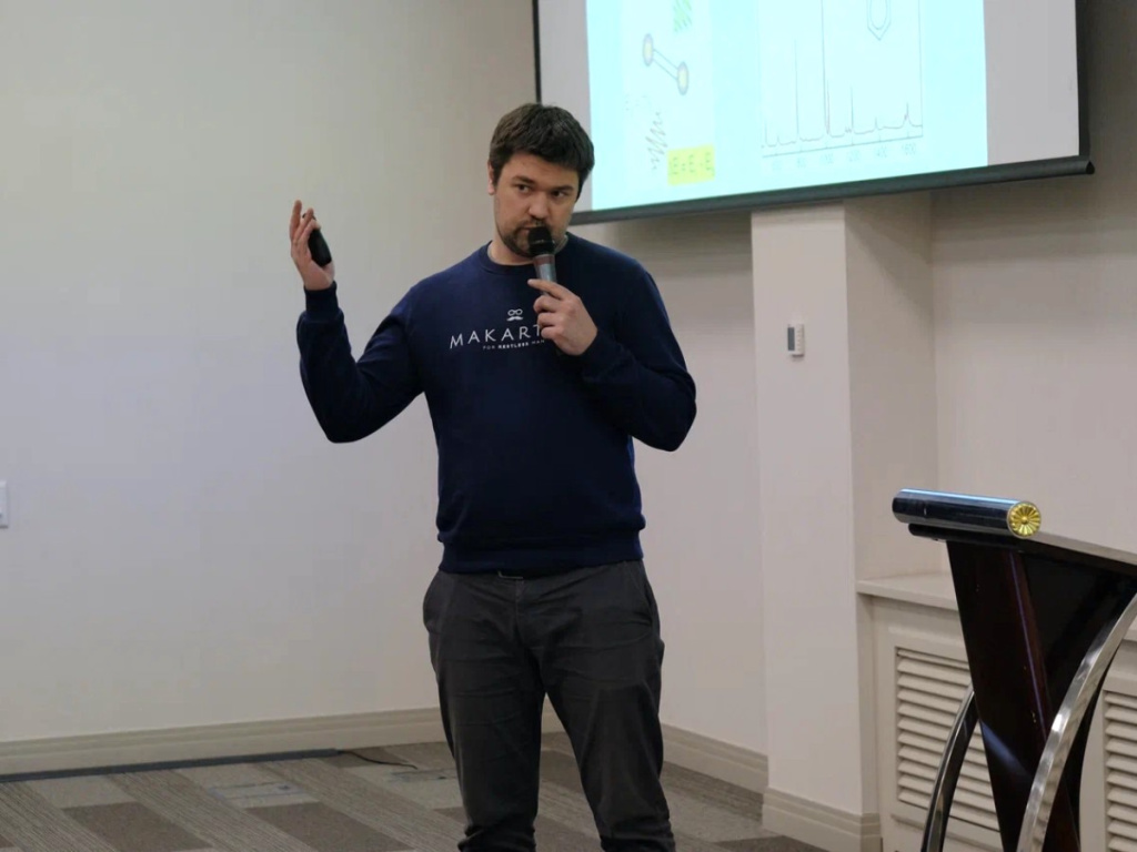 Китайские аналитические приборы, а также российские раман-спектрометры и микроскопы с европейской «начинкой» и таким же качеством, все чаще стали появляться в научных лабораториях и публикациях, что показывает хороший уровень их качества