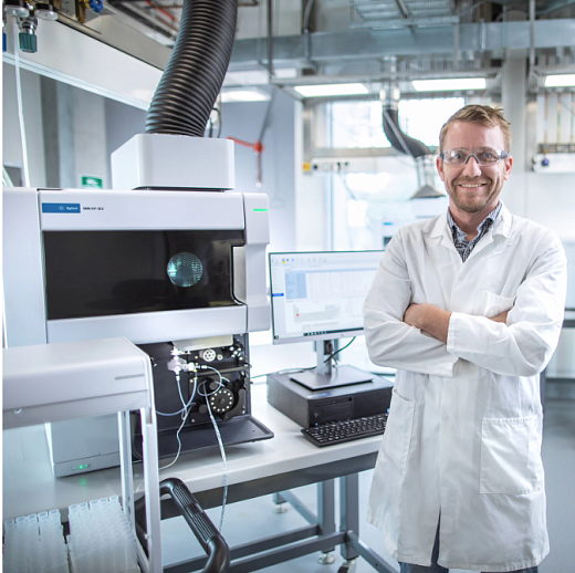 Спектрометр оптико-эмиссионный, 5900SVDV, Agilent Technologies, в лаборатории