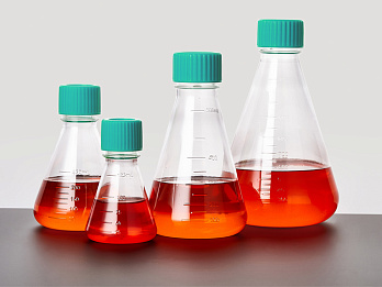 Колба Эрленмейера, ПК, вентилируемая крышка, стерильная,  Jet Biofil, Китай